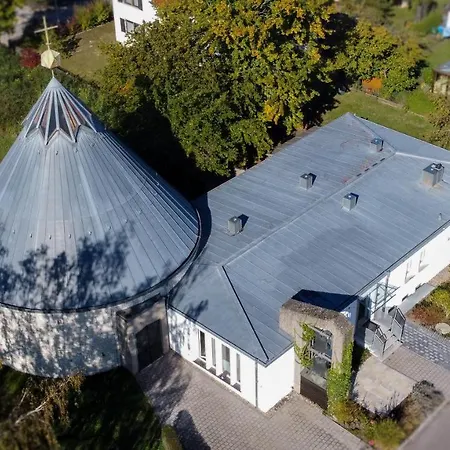 Dreamcation - Ehemalige Kirche & Pfarrerwohnung, 3d-tour, Terrasse, Garten, Bbq *