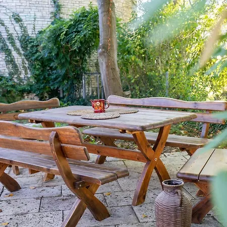 Dreamcation - Ehemalige Kirche & Pfarrerwohnung, 3d-tour, Terrasse, Garten, Bbq *