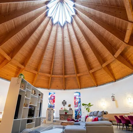 Appartamento Dreamcation - Ehemalige Kirche & Pfarrerwohnung, 3d-tour, Terrasse, Garten, Bbq