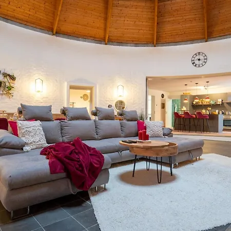 Dreamcation - Ehemalige Kirche & Pfarrerwohnung, 3d-tour, Terrasse, Garten, Bbq *